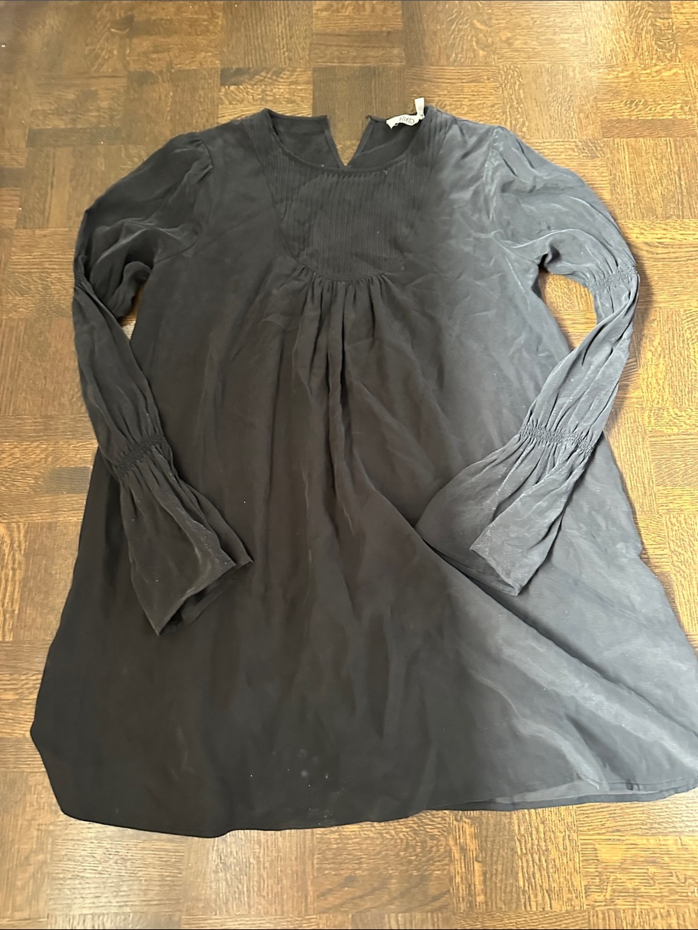 Aiko Black Long-Sleeve Pleated Yoke Tunic